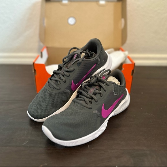 👟 Nike Flex Experience Run 9 Running Shoes - Wide - NWOT 👟 - Picture 1 of 9